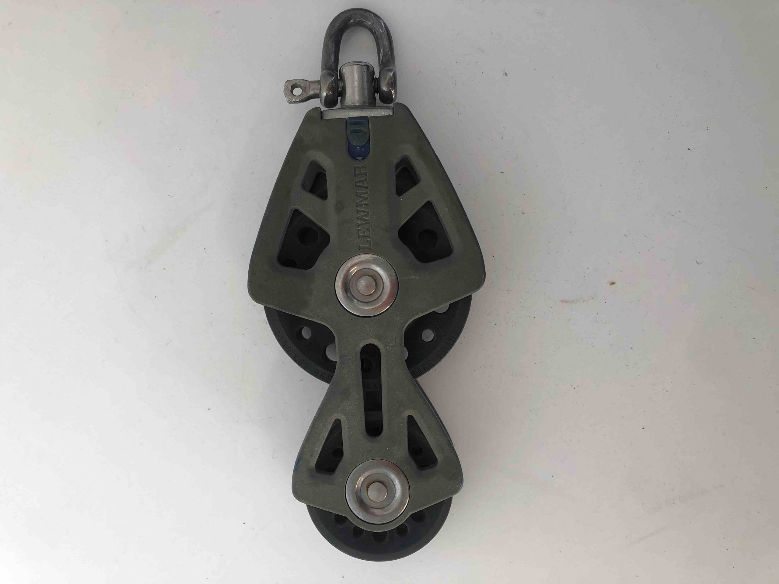 polea violin con arraigo